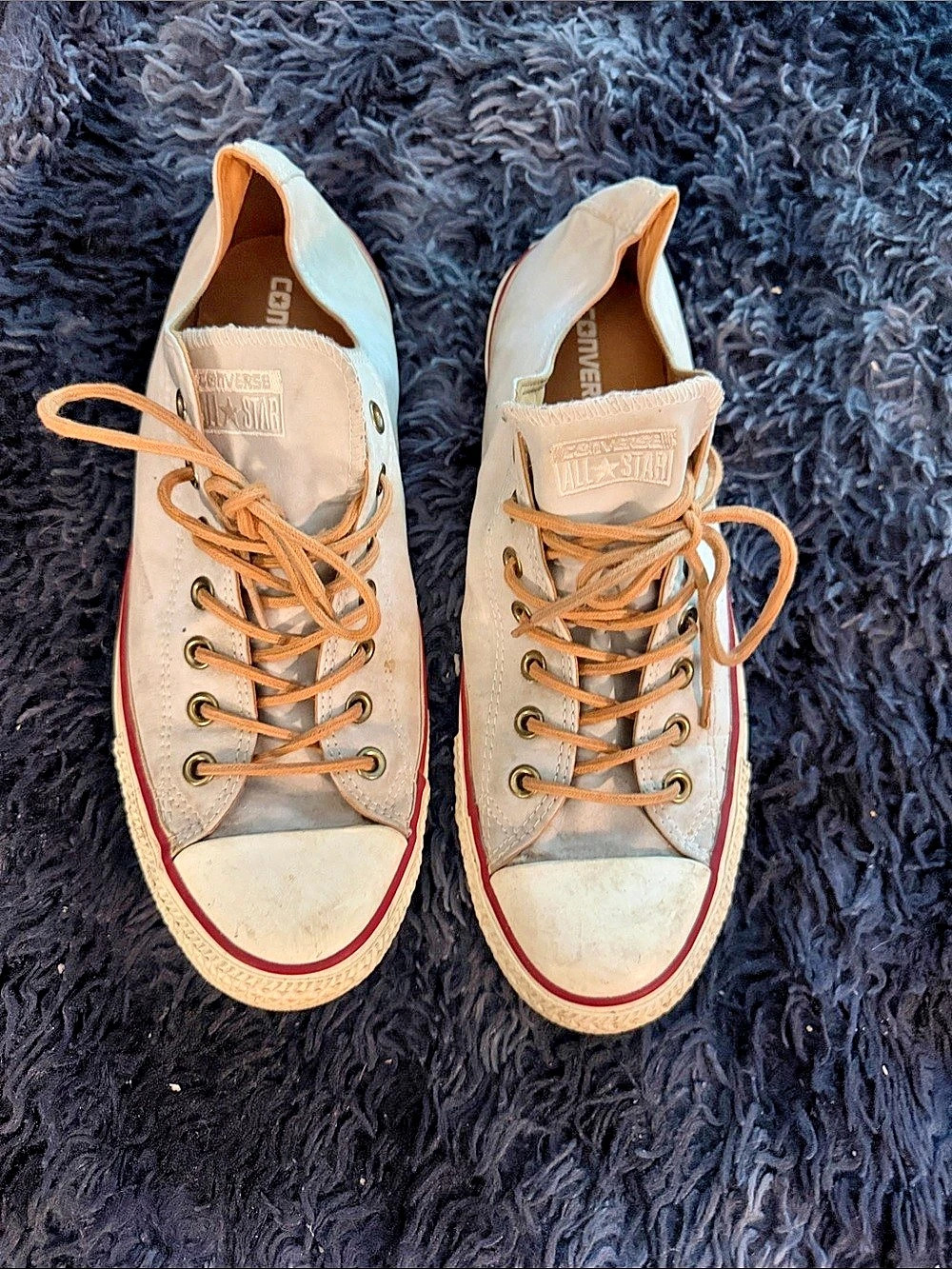 Converse Chuck Taylor All Star Leather Ox Sneakers in Beige & Red